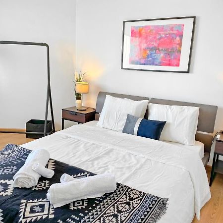 1Br Seafront Apt With Community Pool 라르나카 외부 사진